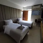 Residence Warhol Simpang Lima