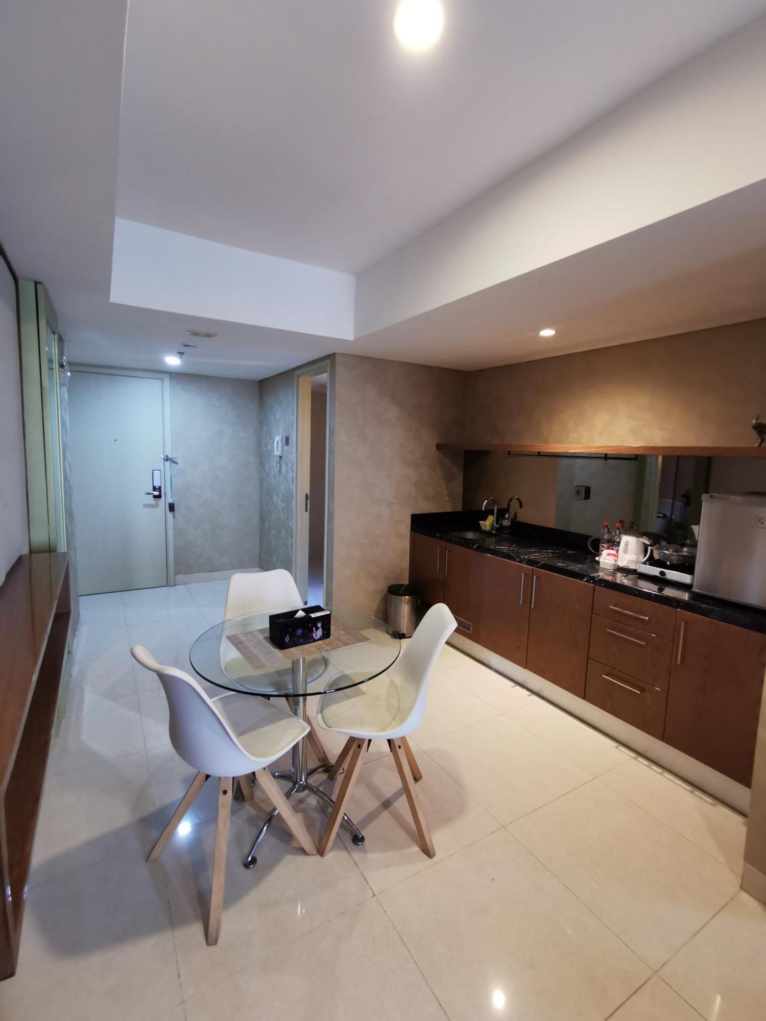 Warhol Simpang Lima Apartemen